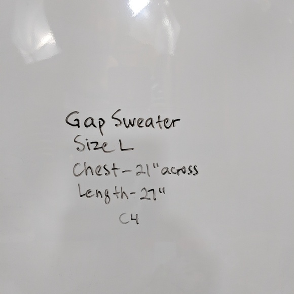 GAP Colorblock Sweater - Picture 8 of 8